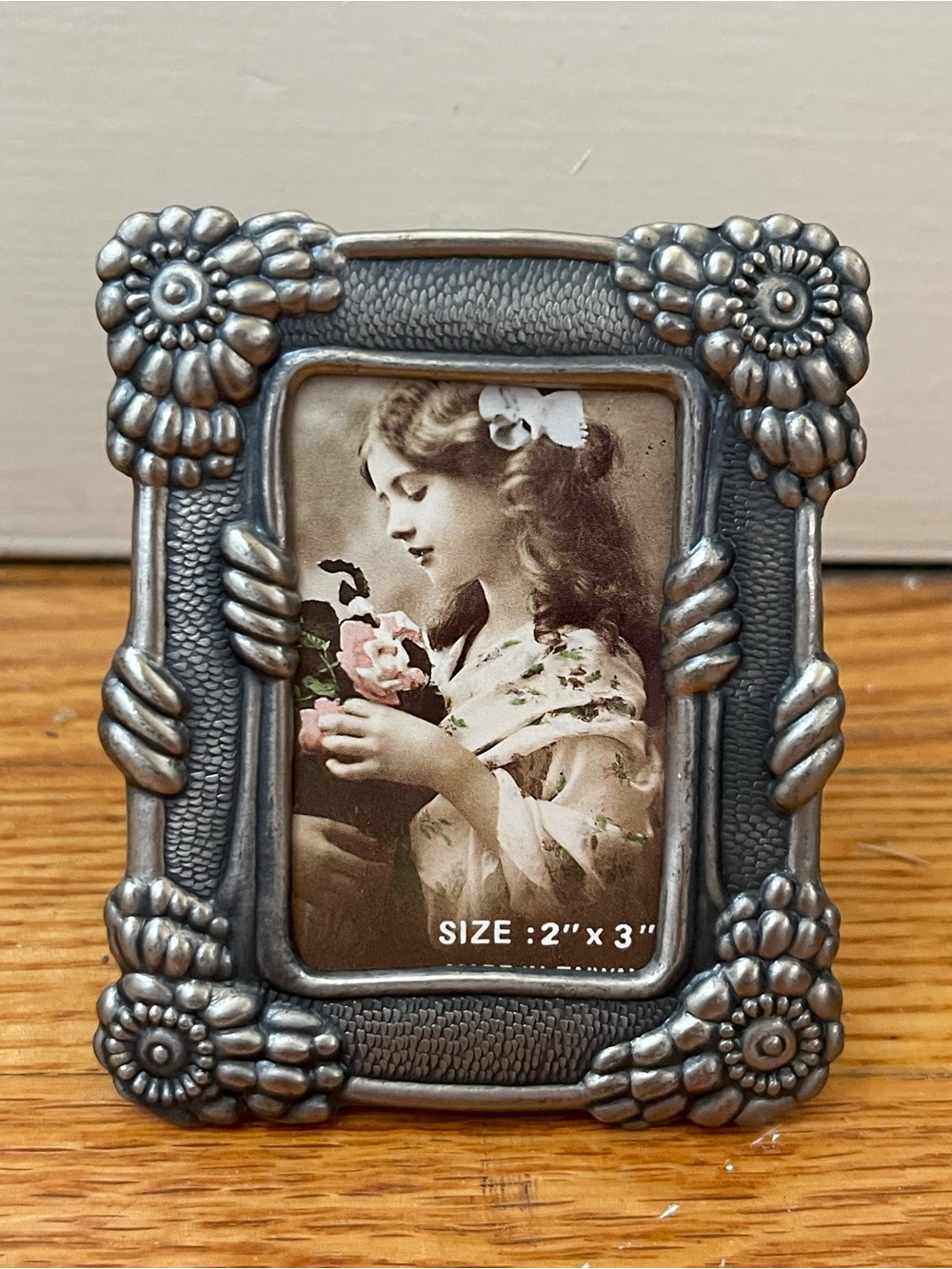 Decorative Mini Pewter Floral Photo Frame